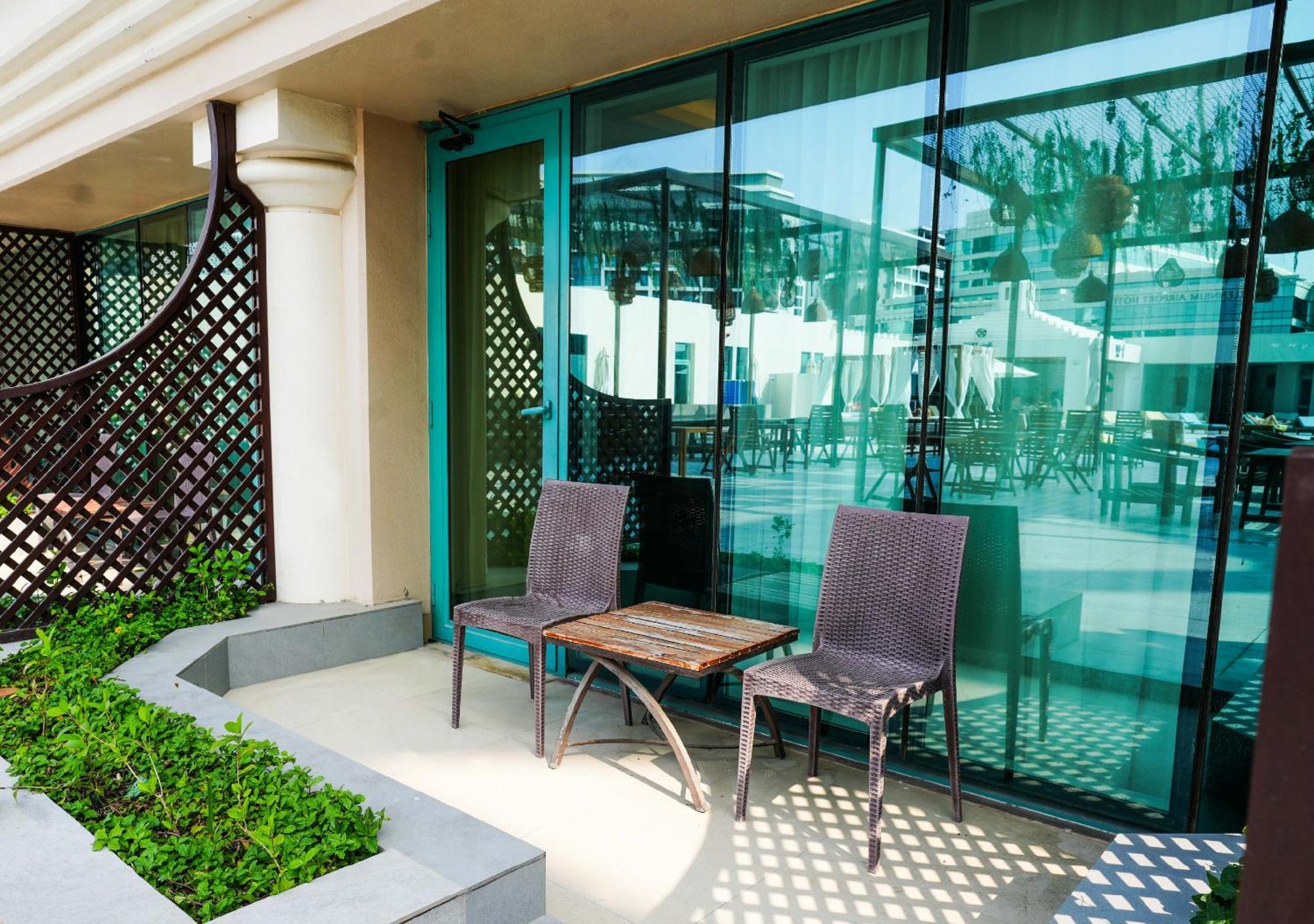 Hotel Mövenpick Grand Al Bustan Dubai Exterior foto