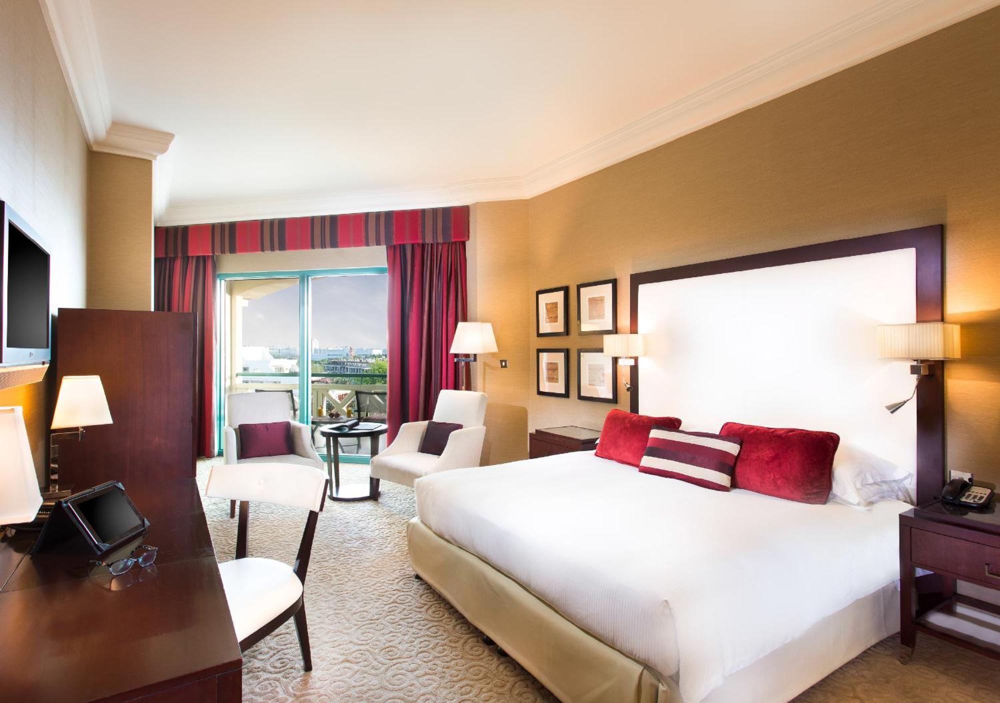 Hotel Mövenpick Grand Al Bustan Dubai Exterior foto